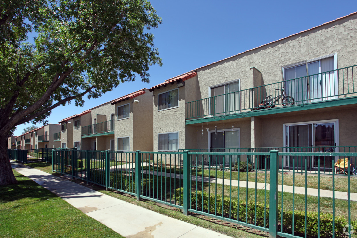 Building Photo - Village of Beechwood