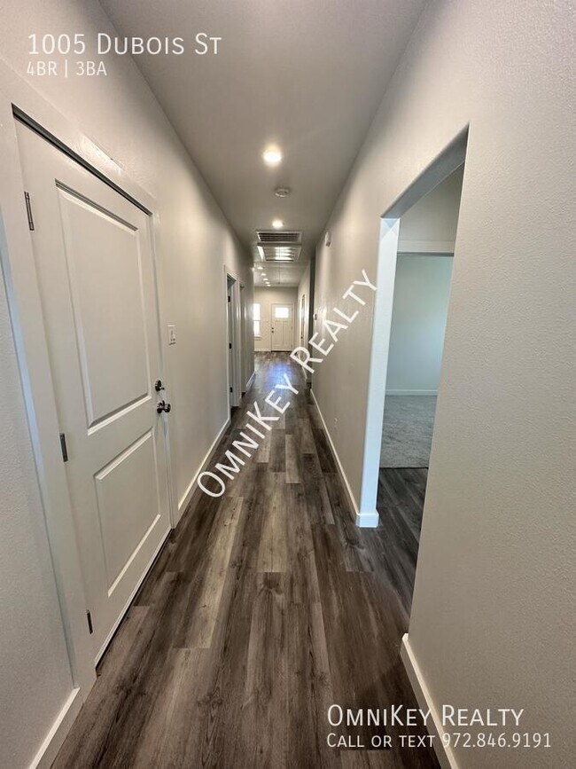 Foto del edificio - 1005 Dubois St