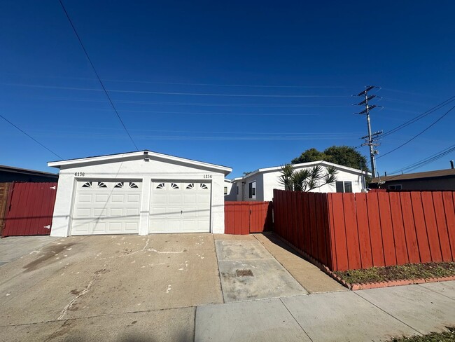 Building Photo - Fond Du Lac Ave