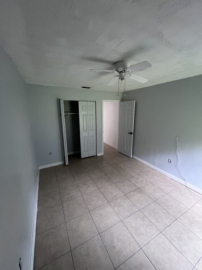 Building Photo - 644 Pineville Ln