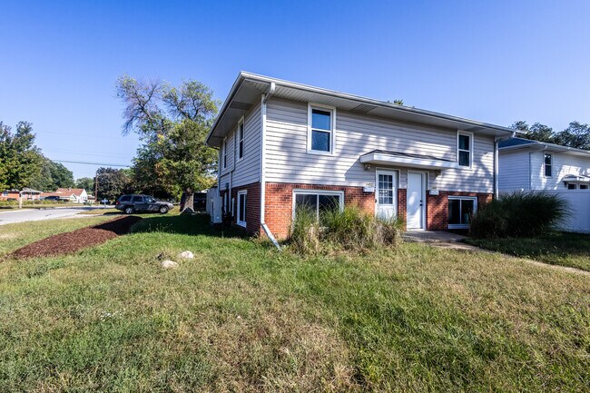 Building Photo - 3448-3450 N 48th St