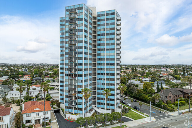 Building Photo - Galaxy Towers