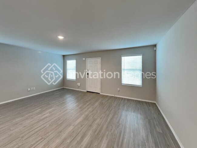 Building Photo - 5426 Verdugos Pl