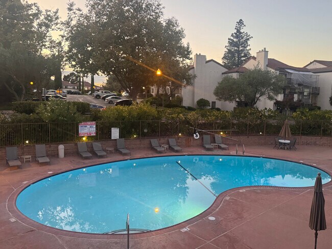 Foto del edificio - 21071 Gary Dr