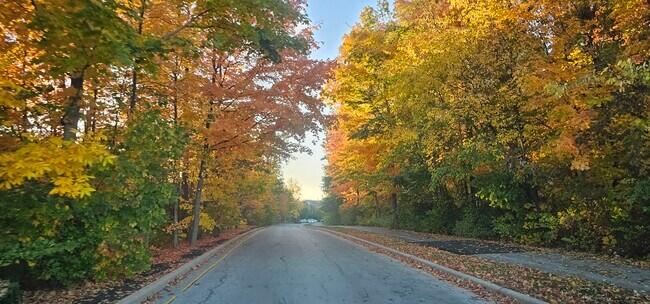 Foto del edificio - 1028 Cavendish Dr