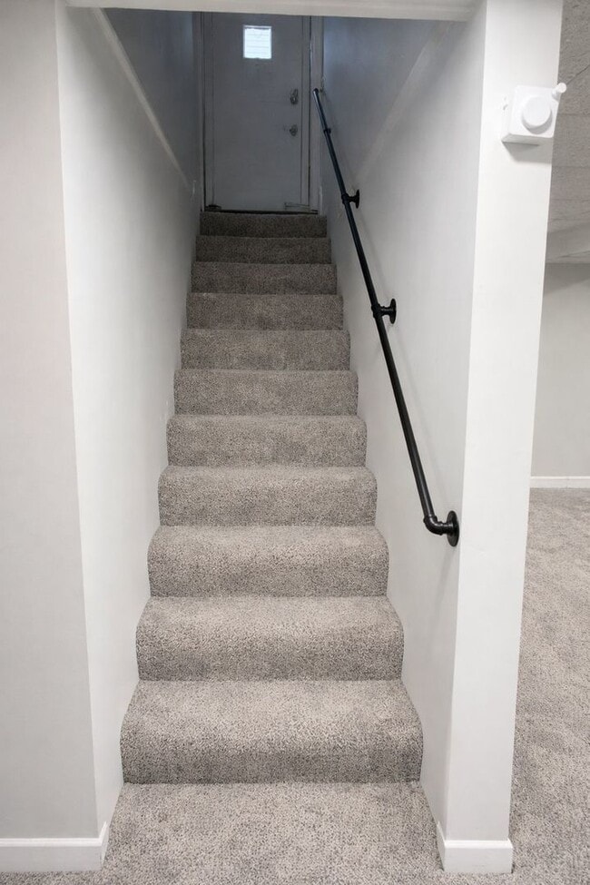 Foto del edificio - 1065 Hiawatha Dr