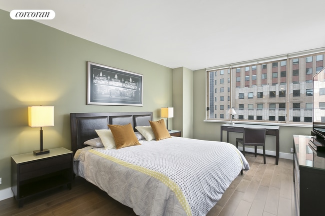 Building Photo - 350 W 50th St