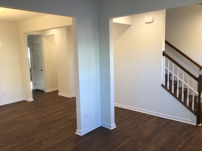 Building Photo - 5062 Twin River Drive