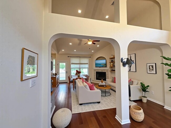 Building Photo - 5000 Tiger Lily Way