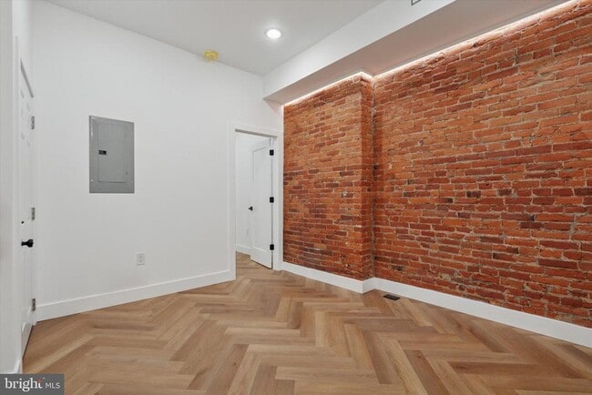 Building Photo - 1438 Tasker St