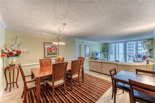 Foto del edificio - 1360 S Ocean Blvd