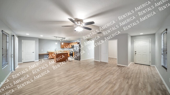 Building Photo - 1112 W Vuelta Las Verdolagas
