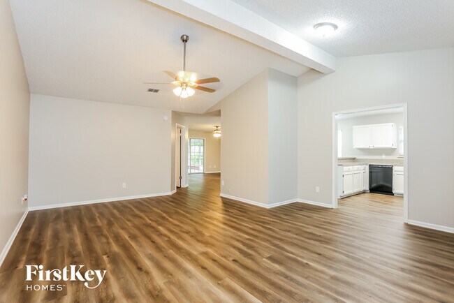 Building Photo - 7111 Glendyne Dr S