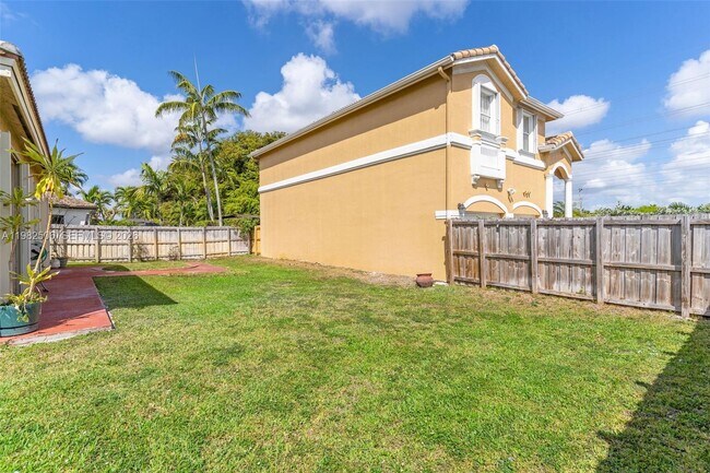 Building Photo - 11221 NW 48th Ter