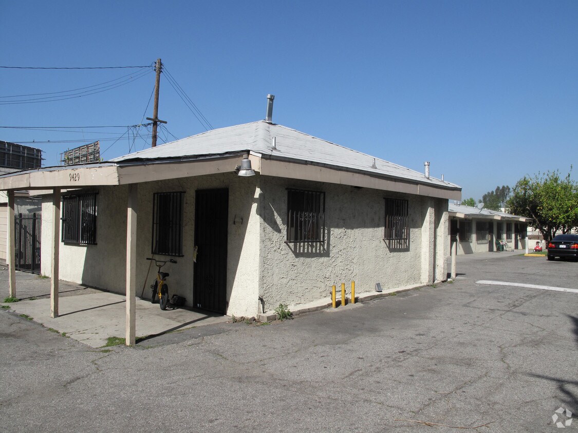 Foto del edificio - 9431 Cortada St