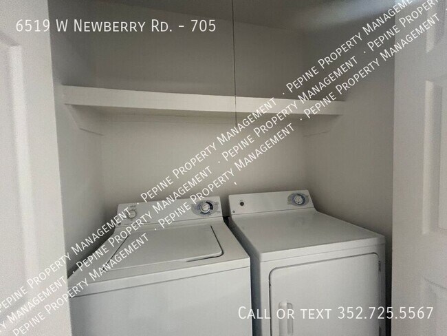 Foto del edificio - 6519 W Newberry Rd