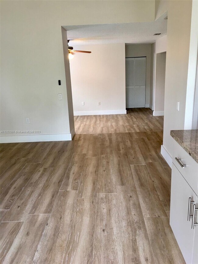 Foto del edificio - 12715 SW 102nd Terrace