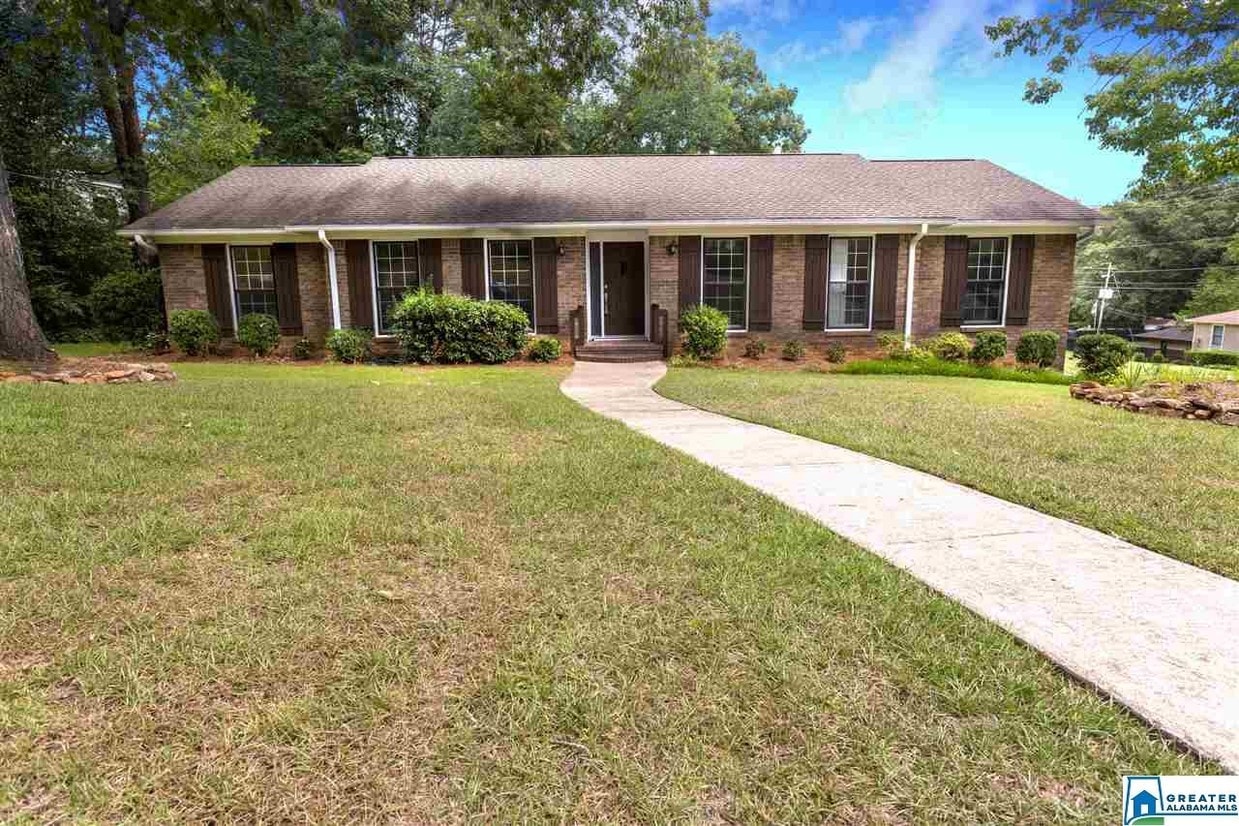Primary Photo - 1330 Atkins Trimm Cir