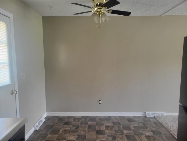 Foto del edificio - 3351 Moundview Ct