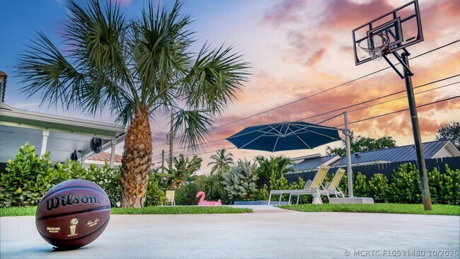 Foto del edificio - 518 Sunshine Dr