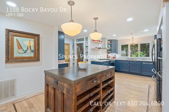 Foto del edificio - 1108 Rocky Bayou Dr