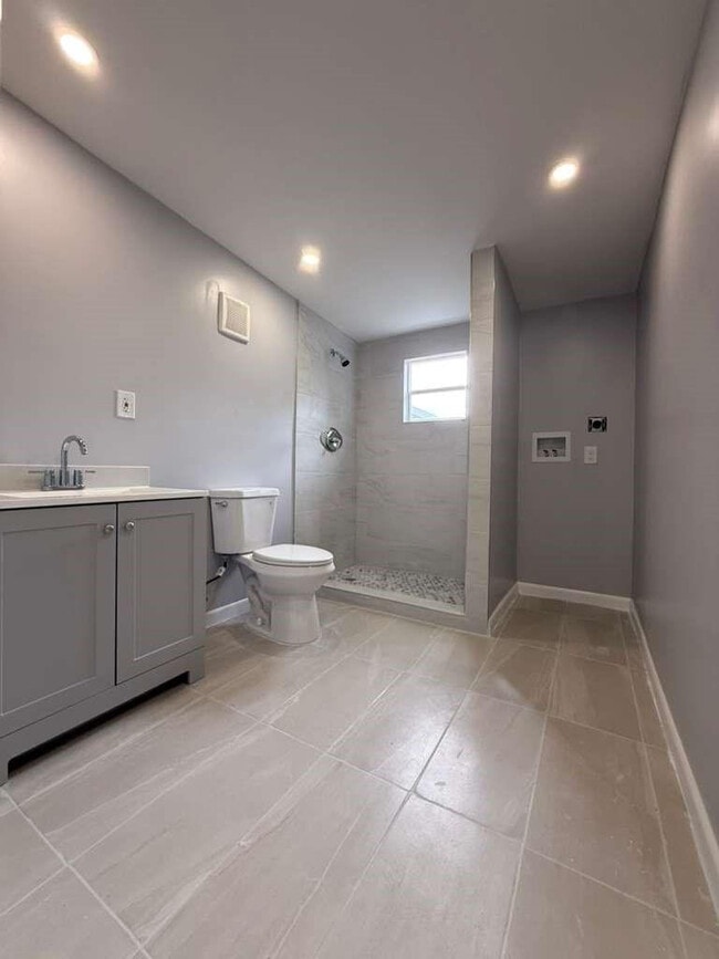 Foto del edificio - 4265 SW 62nd Ave