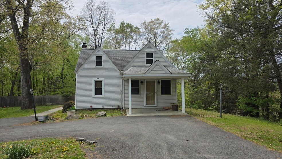 Primary Photo - 112 Wheat Ln