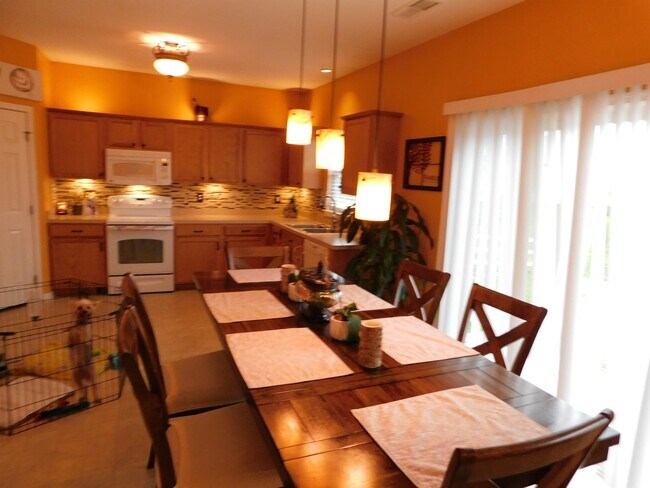 Building Photo - 104 Pebble Creek Dr