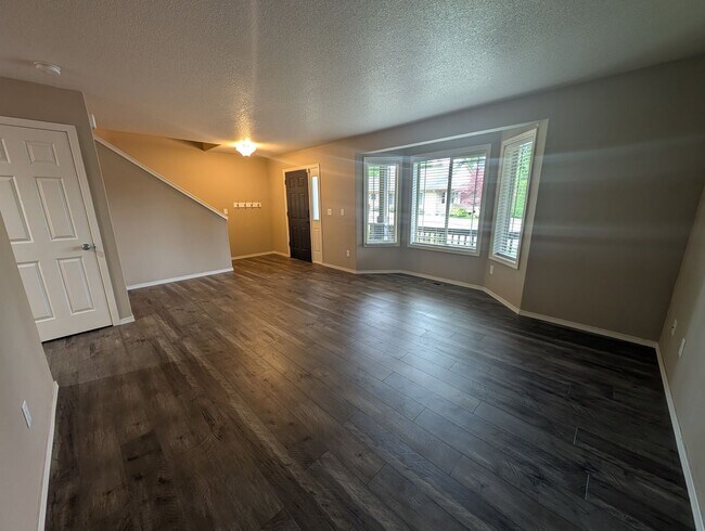 Foto del edificio - 7302 Hayworth Ave NE