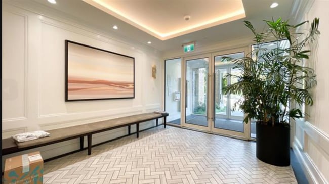 Building Photo - Beautiful Executive 2x2 on Cambie St