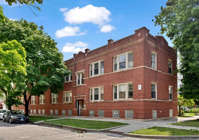 Building Photo - 3846 N Lamon Ave Building Photo - 3846 N Lamon Ave