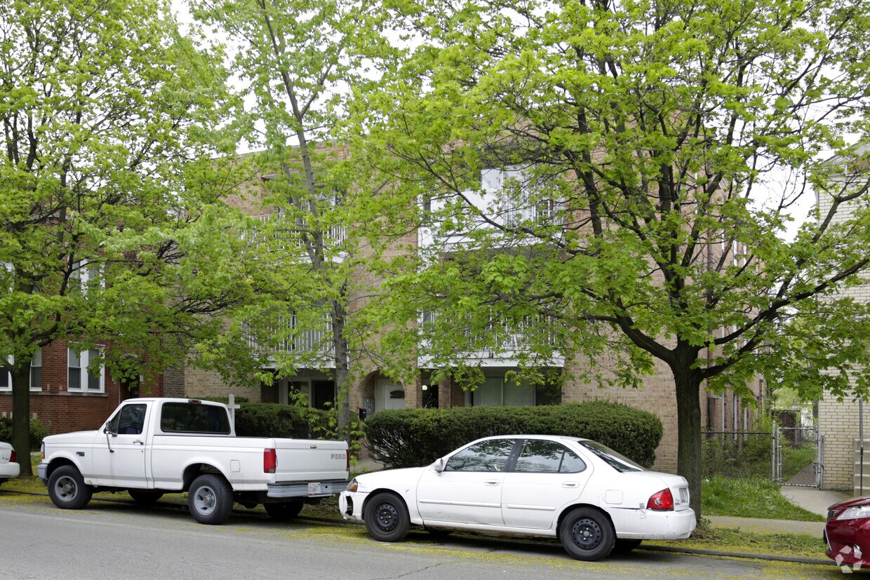 Foto del edificio - 5625 N Kimball Ave