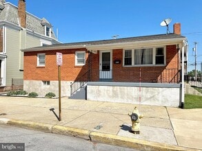 Building Photo - 401 Franklin St