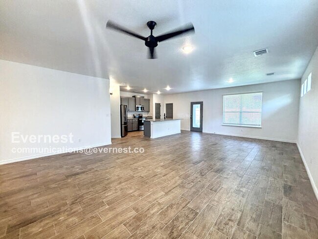Foto del edificio - 2123 Hornbeam St