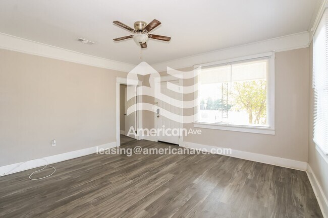 Building Photo - 1144 Beman St