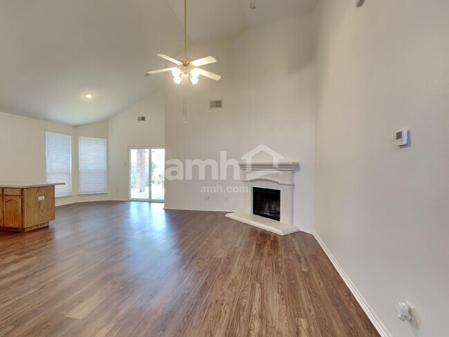 Foto del edificio - 10613 Big Oak Dr