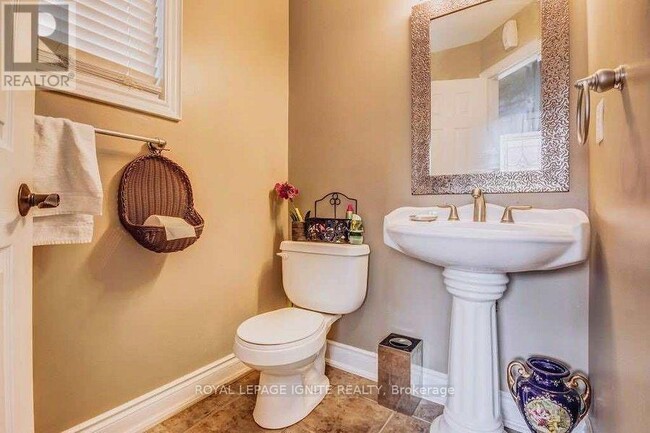 Building Photo - 1584 Quail Run Dr