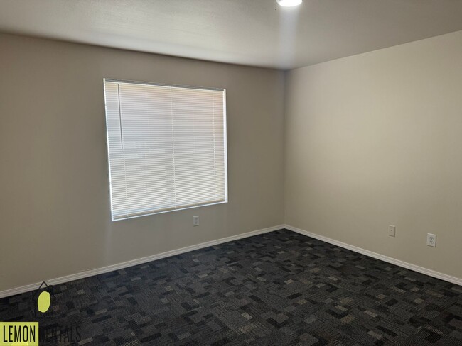 Building Photo - 201 E P St