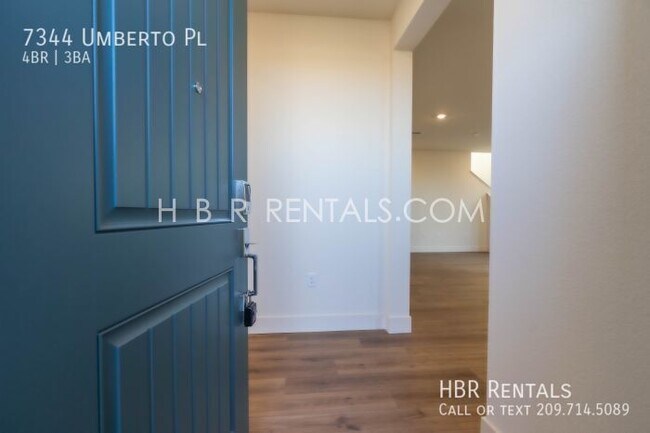 Foto del edificio - Charming 4-Bedroom Home with 3 Full Baths ...