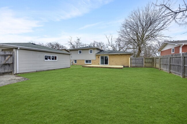 Building Photo - 5924 El Morro Ln