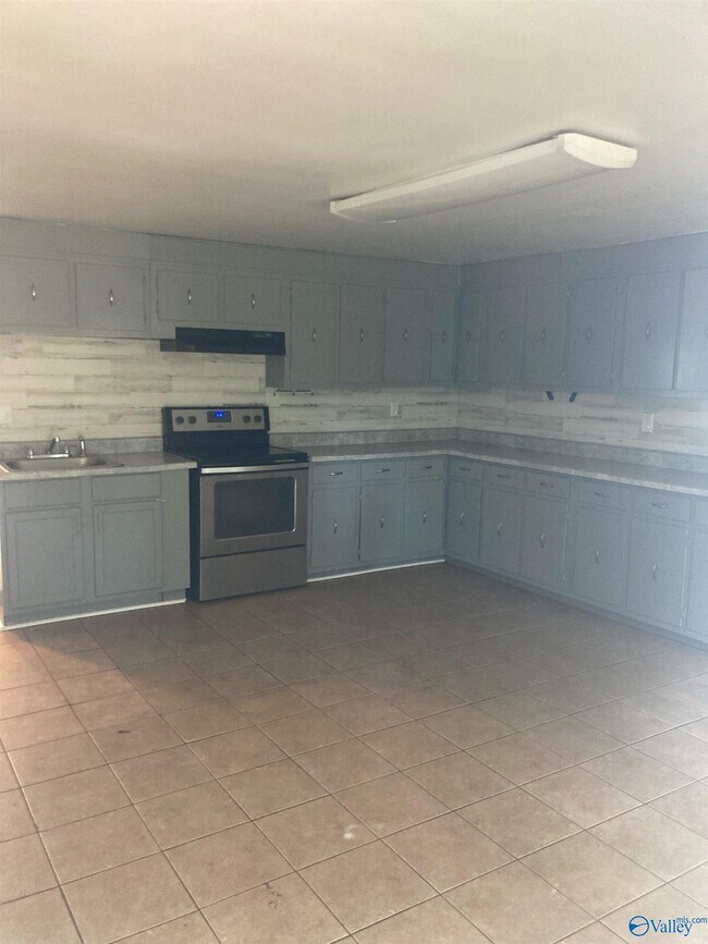 Foto del edificio - 1020 Fairway Dr NW