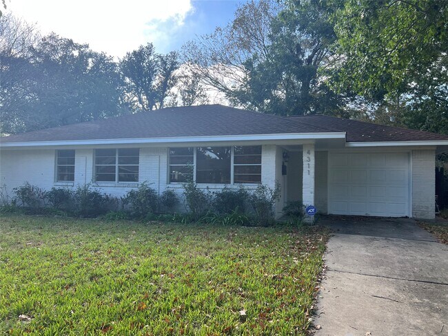Foto del edificio - 4311 Benning Dr