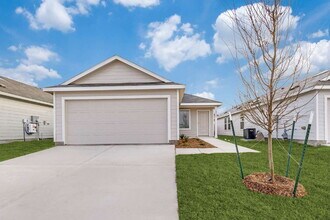 Building Photo - 3901 Pontchartrain Pkwy