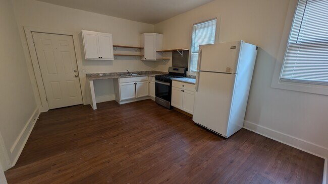 Foto del edificio - 3210 N Richards St