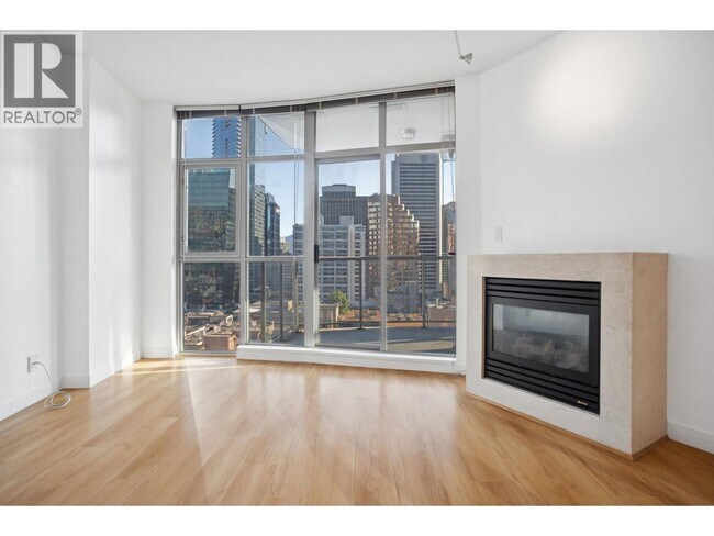 Building Photo - 1050 Smithe St