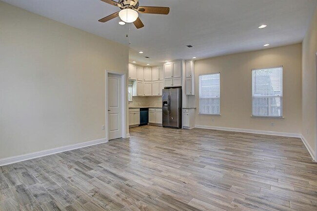 Foto del edificio - 1541 Ashland St
