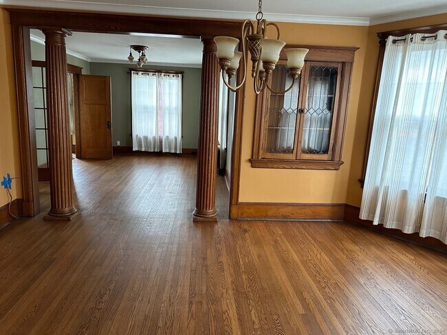 Foto del edificio - 184 S Main St