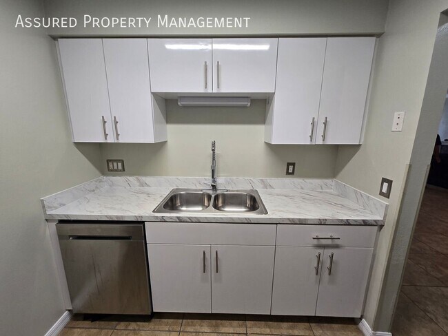 Building Photo - 4878 S Semoran Blvd