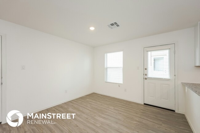 Foto del edificio - 13815 Goat Cv