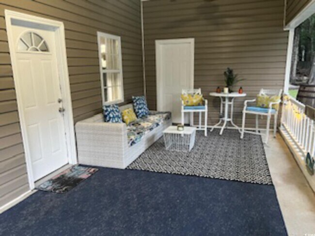 Foto del edificio - 5588 Daybreak Rd